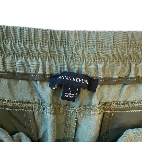 Banana Republic Cargo Jogger Pants - Picture 6 of 8